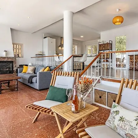 Villa Con Piscina En Fuengirola